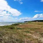 Emin - 100m From The Sea By Interhome Vakantiehuis *