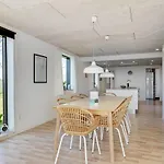 Emin - 100m From The Sea By Interhome Vakantiehuis *