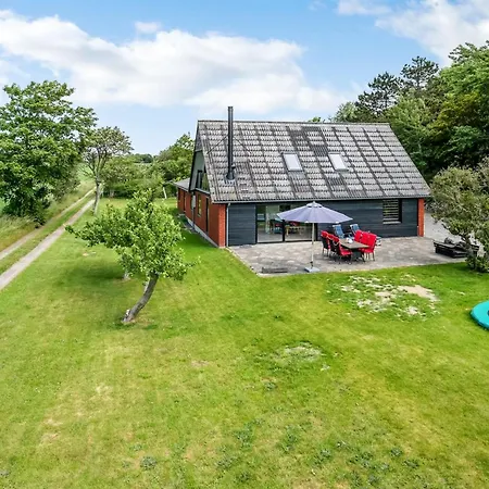 Semesterbostad Emin - 100m From The Sea By Interhome *