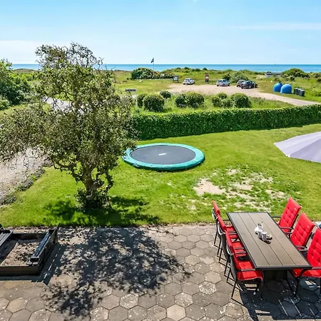 Semesterbostad Emin - 100m From The Sea By Interhome *